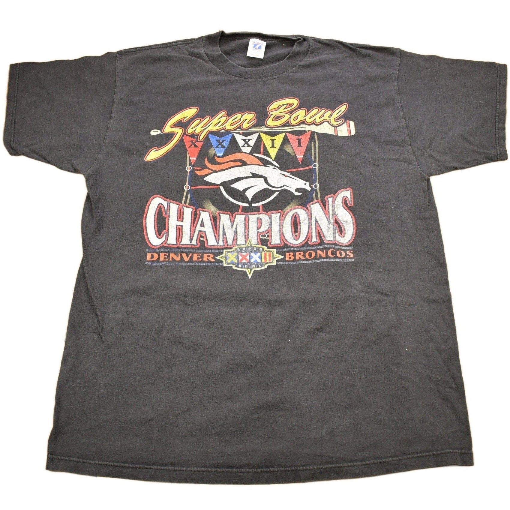Vintage 1990s Denver Broncos NFL Superbowl Champions Logo 7 Graphic T-Shirt Men's XL from propervintagecanada