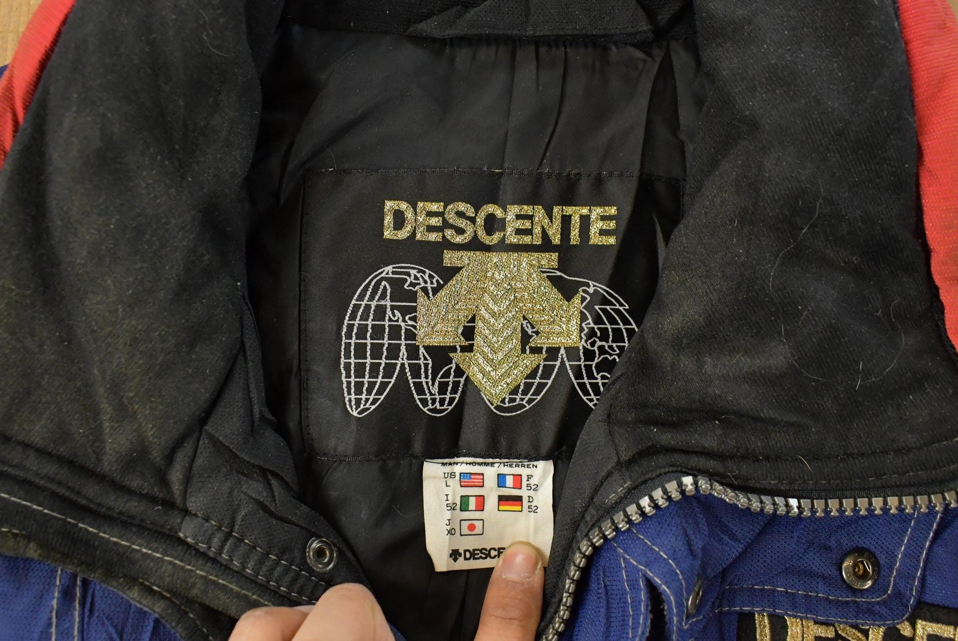 Vintage 1990s Descente Insulated Ski Jacket Men's Large from propervintagecanada