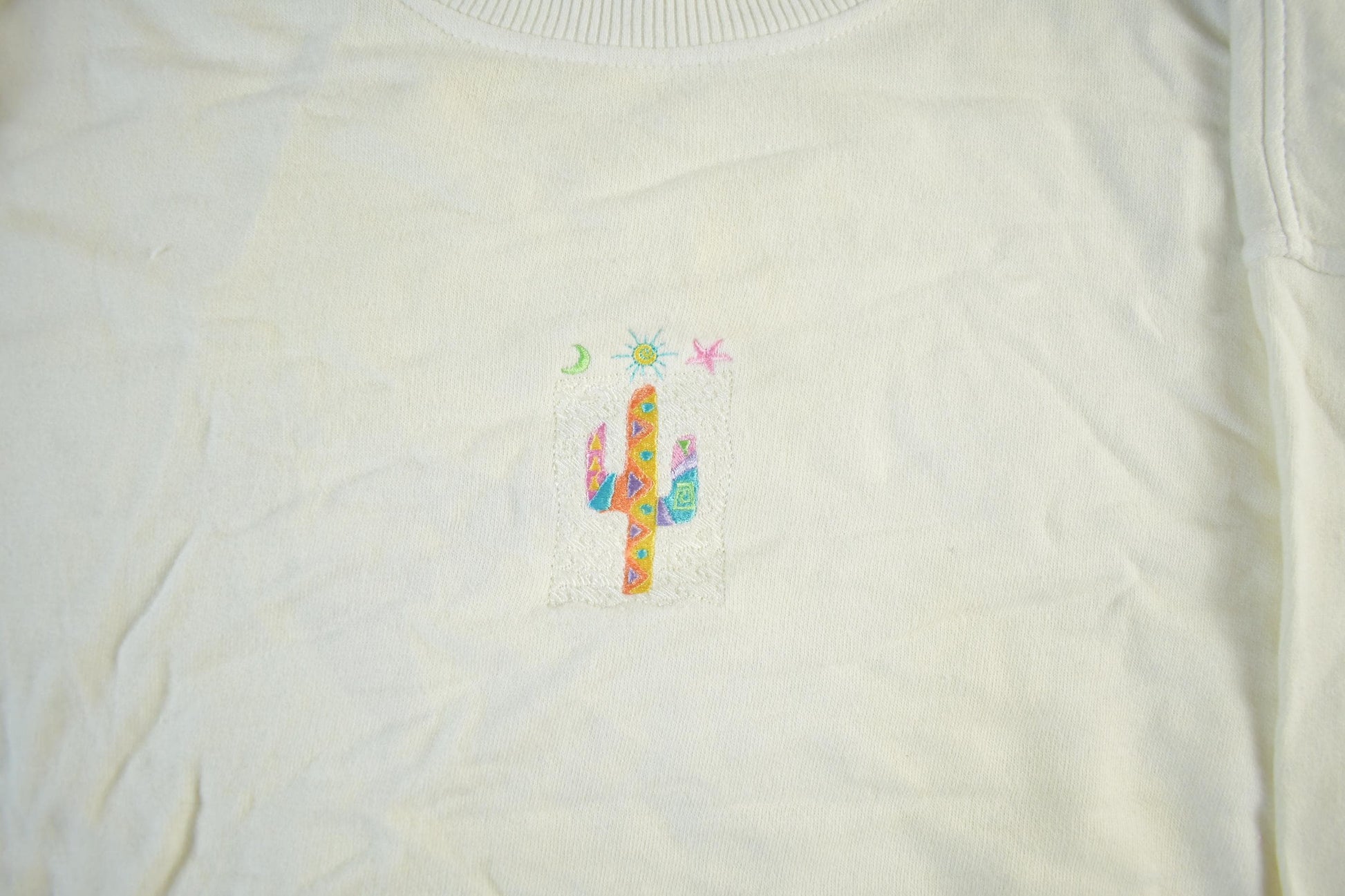 Vintage 1990s Desert Cactus Embroidered Crewneck Sweatshirt Men's L-XL from propervintagecanada