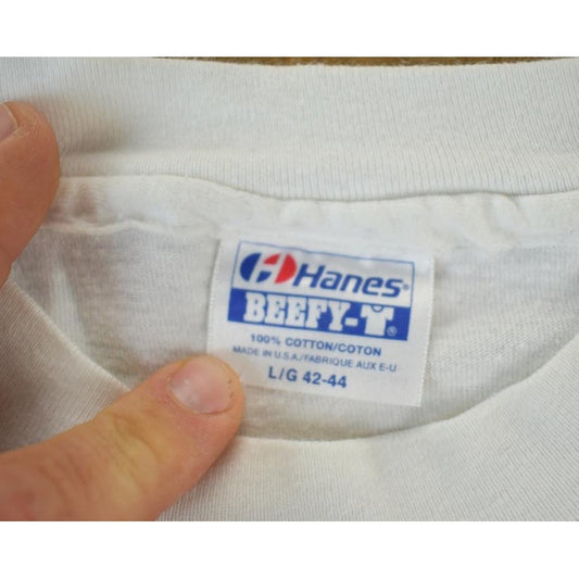 Vintage 1990s Desert Storm Souvenir Single Stitch Graphic Print T-ShirtMen's Medium from propervintagecanada