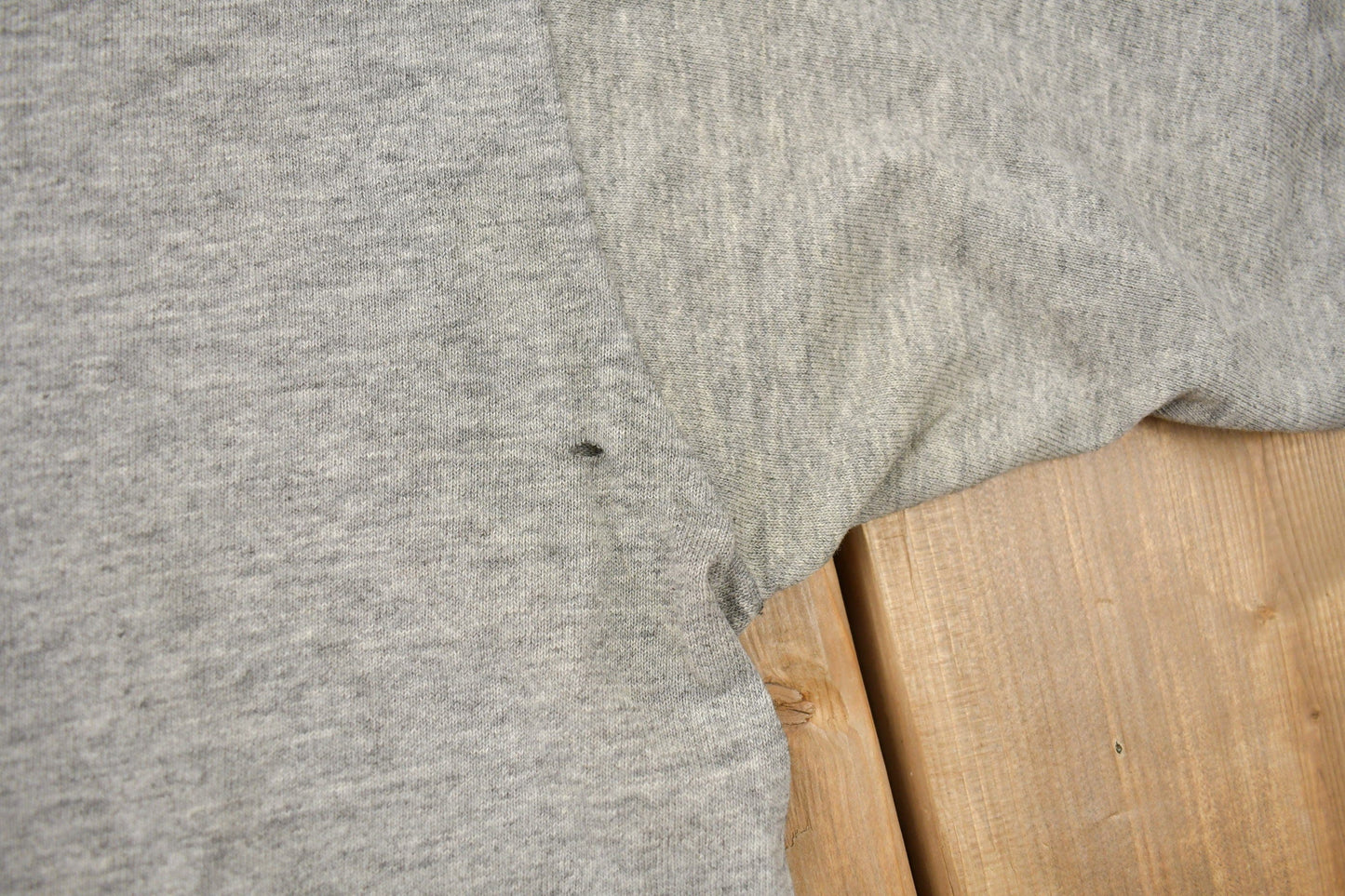 Vintage 1990s Detroit Lions Helmet NFL Starter Pro Line T Shirt Men's XL from propervintagecanada