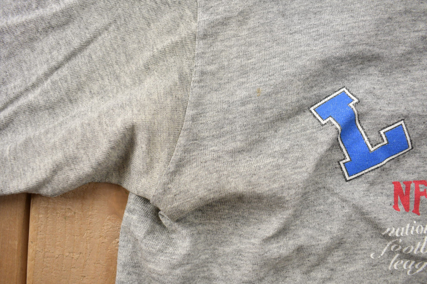 Vintage 1990s Detroit Lions Helmet NFL Starter Pro Line T Shirt Men's XL from propervintagecanada