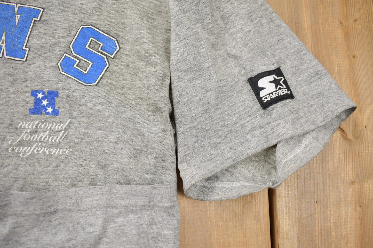 Vintage 1990s Detroit Lions Helmet NFL Starter Pro Line T Shirt Men's XL from propervintagecanada