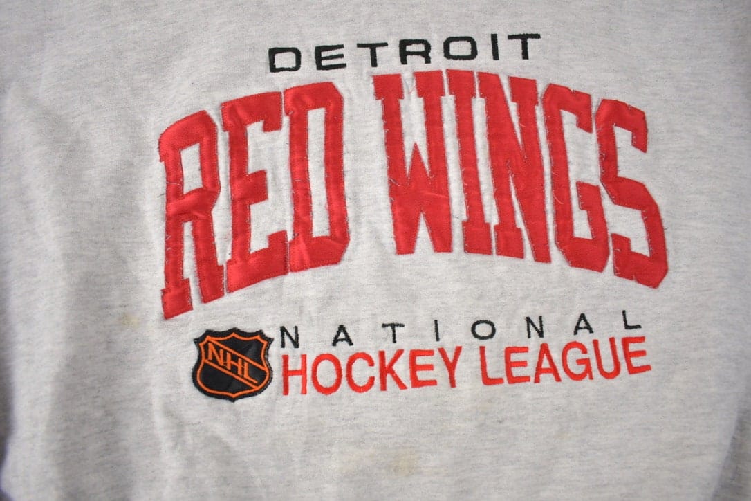 Vintage 1990s Detroit Red Wings NHL Embroidered Crewneck Sweatshirt Men's XL from propervintagecanada
