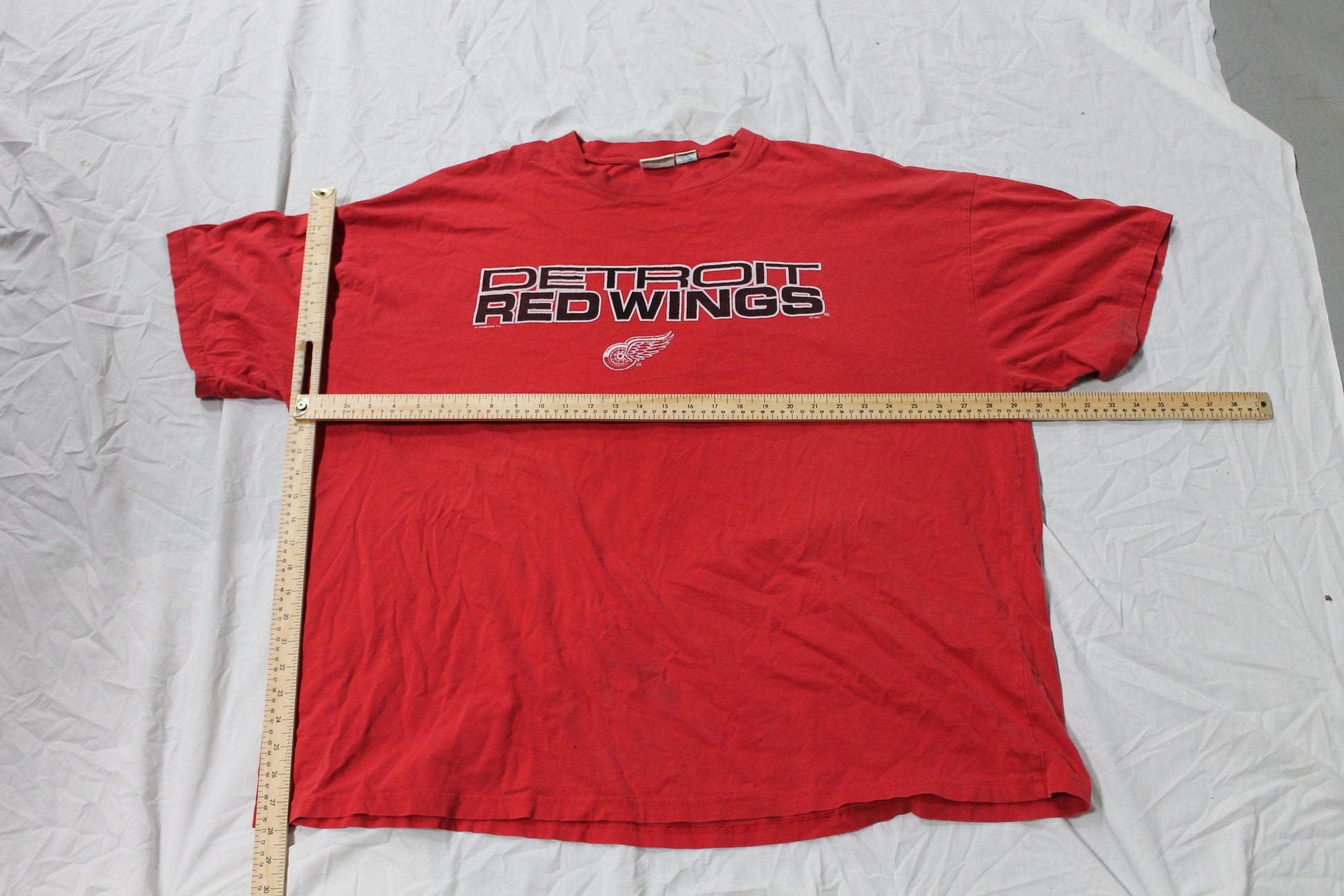 Vintage 1990s Detroit Red Wings NHL Hockey Graphic T Shirt Men's 4XL from propervintagecanada