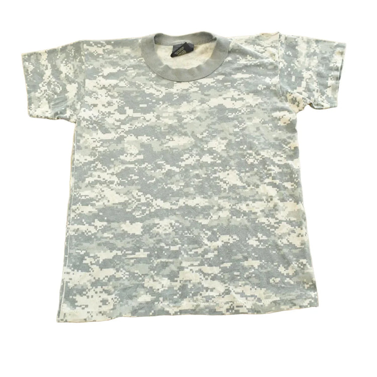 Vintage 1990s Digital Camo Short Sleeve T-Shirt Mens XS from propervintagecanada