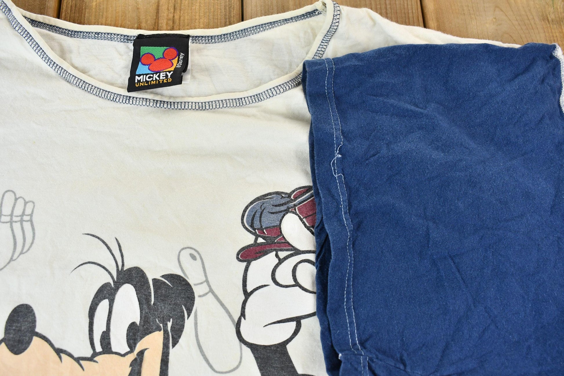 Vintage 1990s Disney Mickey Mouse Streetwear Graphic T-Shirt Men's 2XL