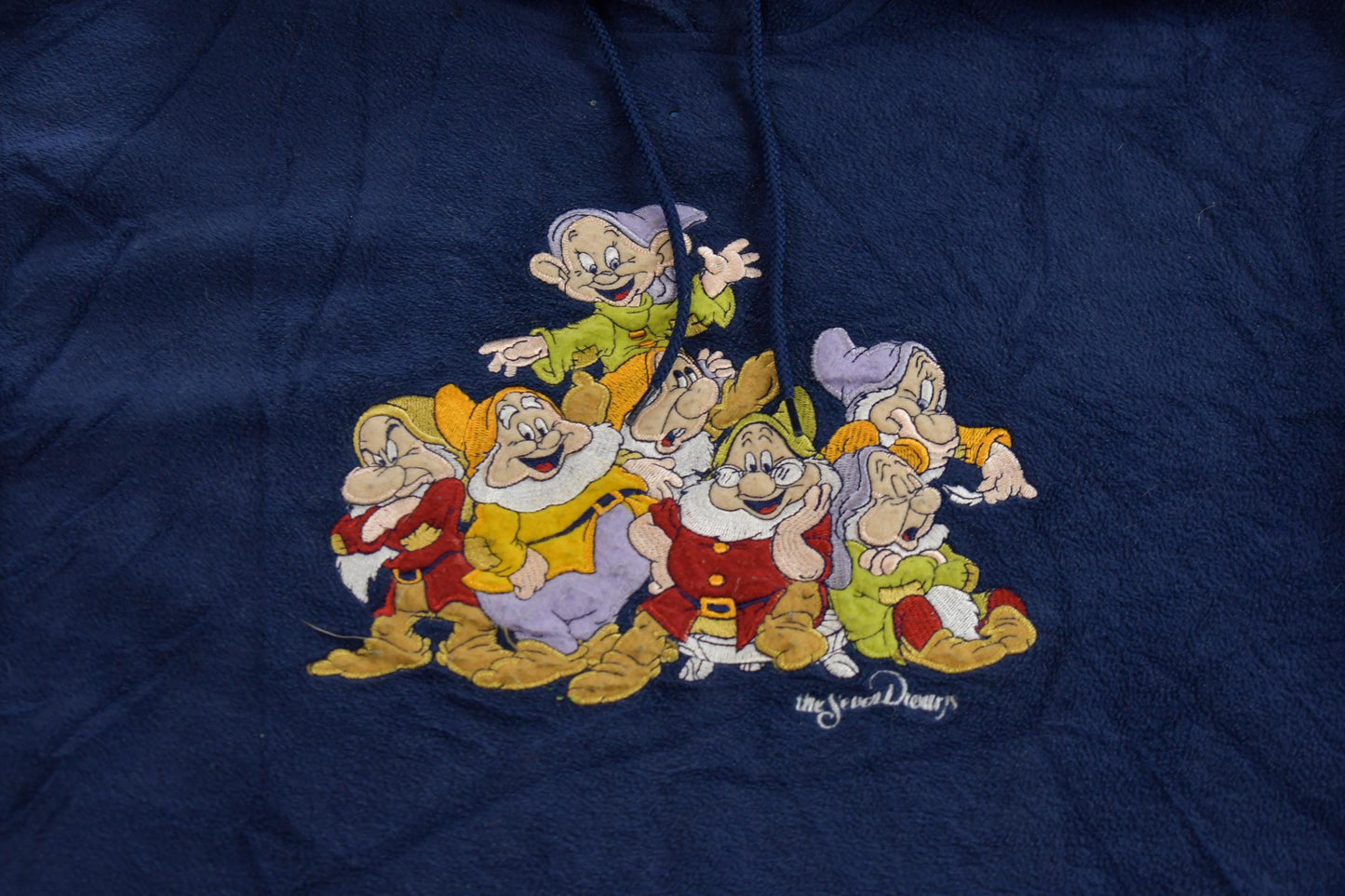Vintage 1990s Disney Seven Dwarfs Graphic Hoodie Sweatshirt Men's Medium from propervintagecanada