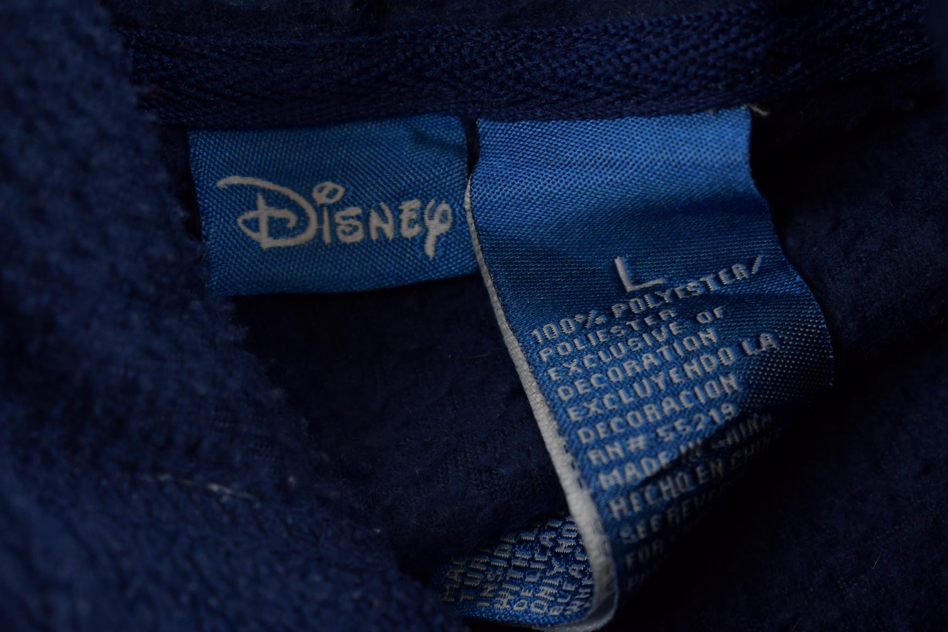 Vintage 1990s Disney Seven Dwarfs Graphic Hoodie Sweatshirt Men's Medium from propervintagecanada