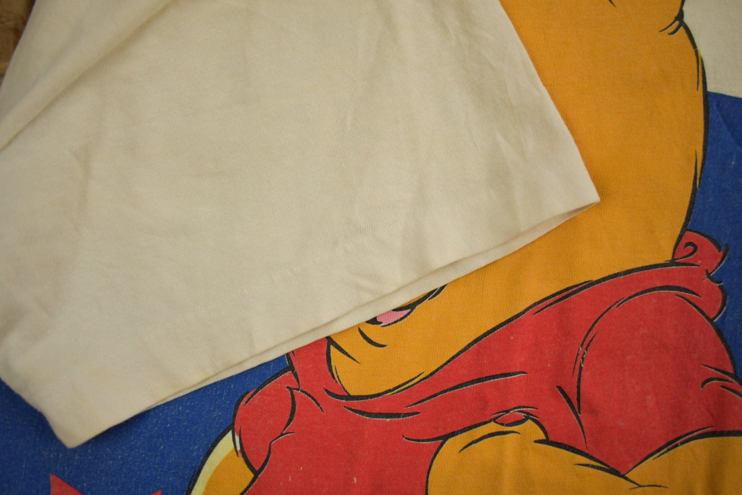 Vintage 1990s Disney Winnie The Pooh Cartoon Promo T-Shirt Men's Medium from propervintagecanada