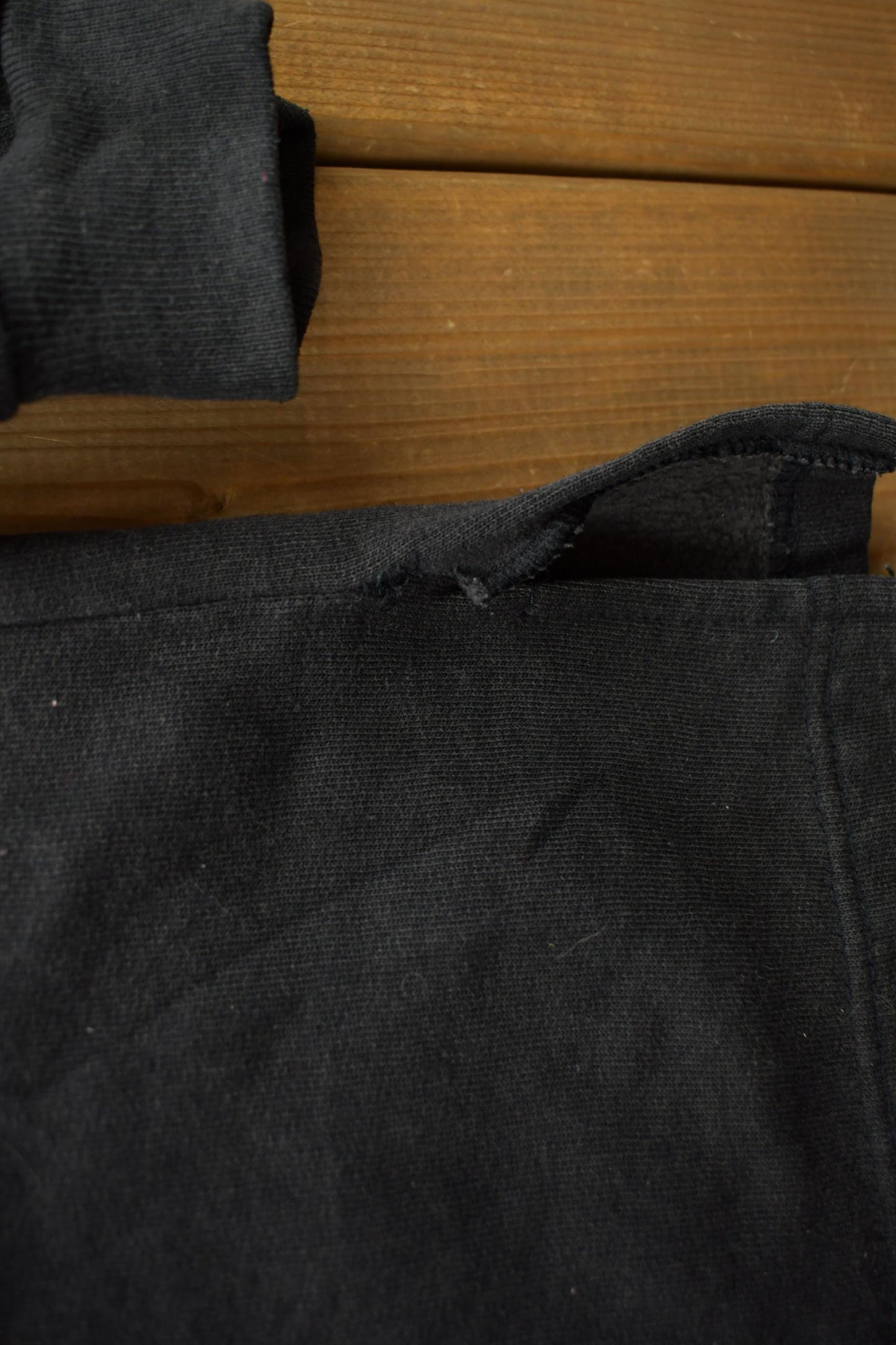 Vintage 1990s Disneyland Paris Crewneck Sweatshirt Men's Large from propervintagecanada