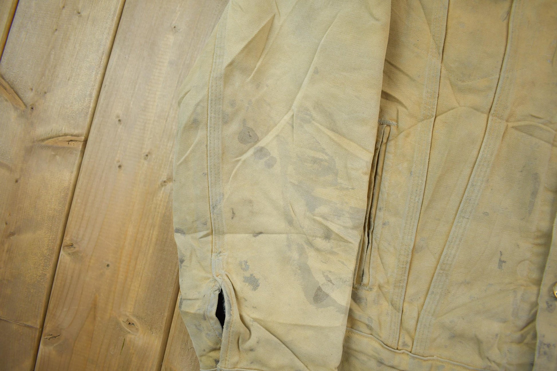 Vintage 1990s Distressed Carhartt Blanket Lined Button Down Jacket Men's L from propervintagecanada