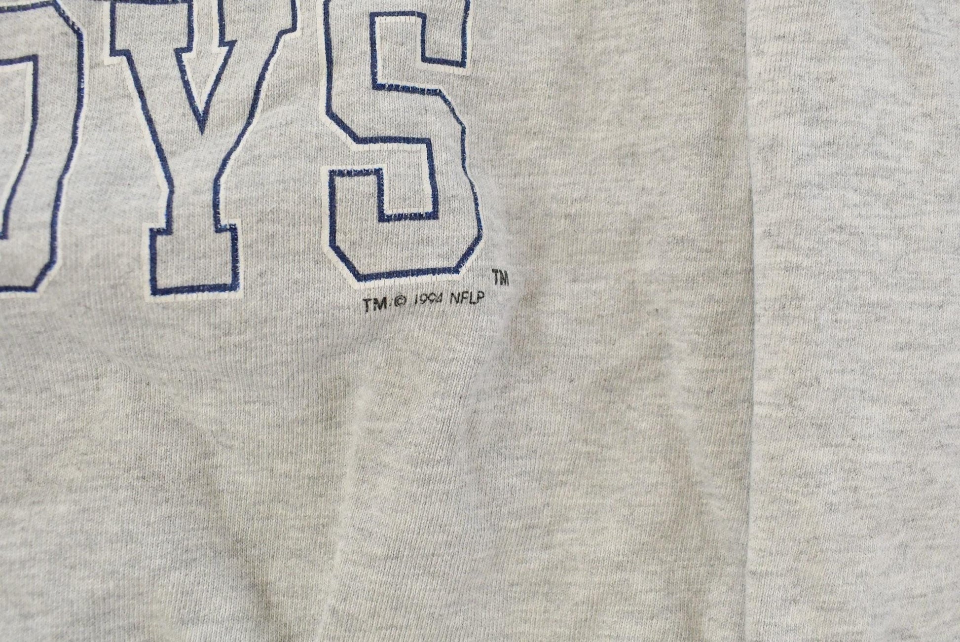 Vintage 1990s Distressed Dallas Cowboys NFL Crewneck Sweatshirt Men's 2XL / Football / Sportswear / NFL Graphic / Champion from propervintagecanada