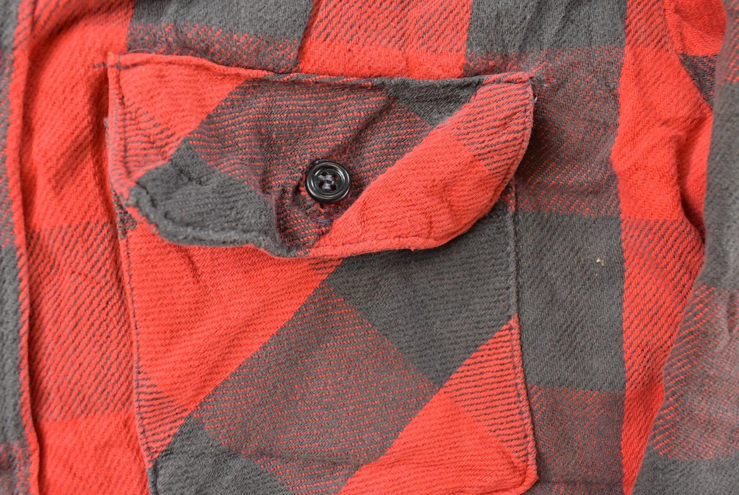 Vintage 1990s Distressed Five Brother Plaid Flannel Button Up Shirt Men's Large from propervintagecanada