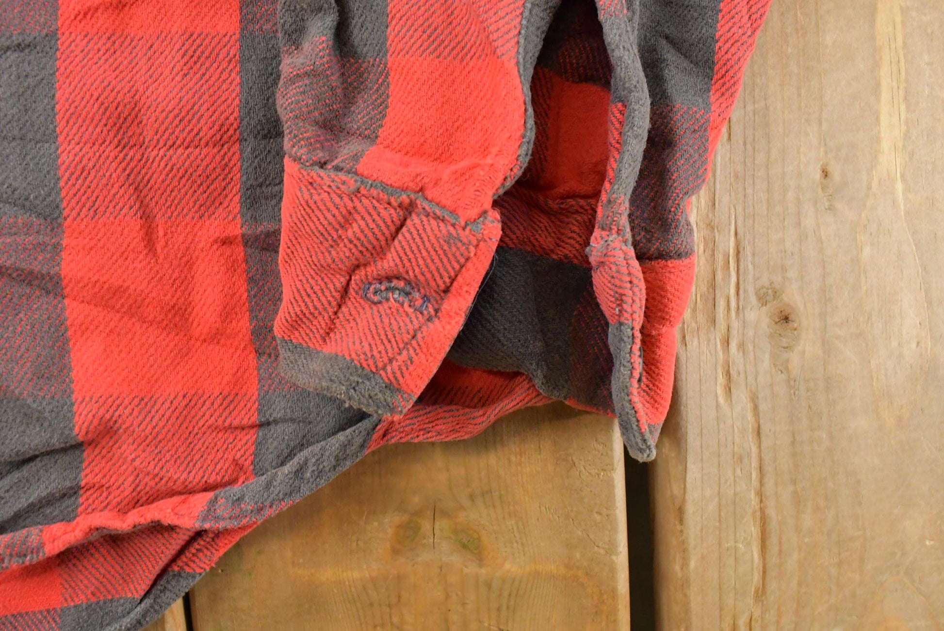 Vintage 1990s Distressed Five Brother Plaid Flannel Button Up Shirt Men's Large from propervintagecanada