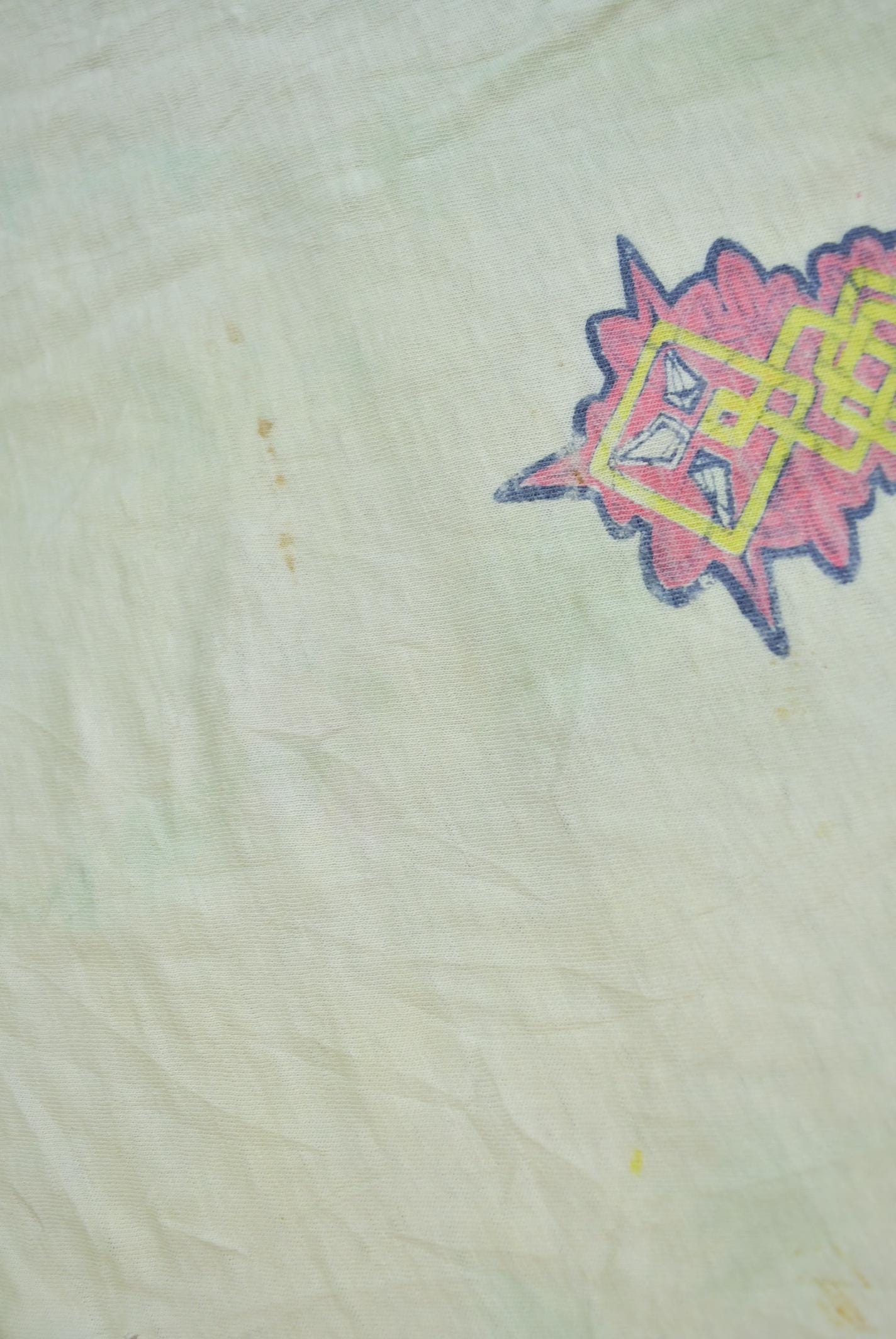 Vintage 1990s Distressed Psychedelic Single Stitch Graphic Band Tee T-Shirt Men's Large from propervintagecanada