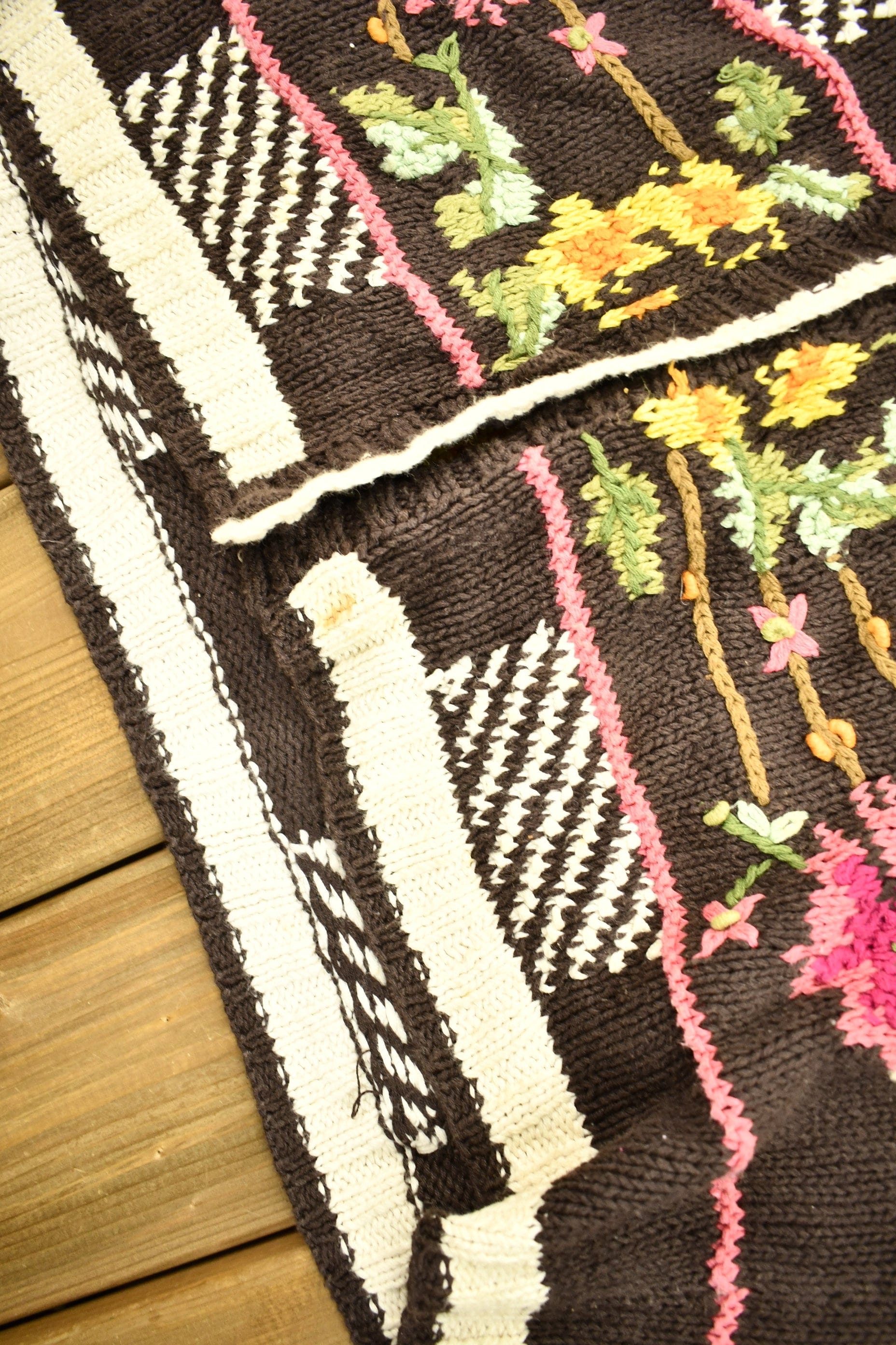 Vintage 1990s DL McKelvey Hand Knitted Cardigan Sweater Men's XL from propervintagecanada