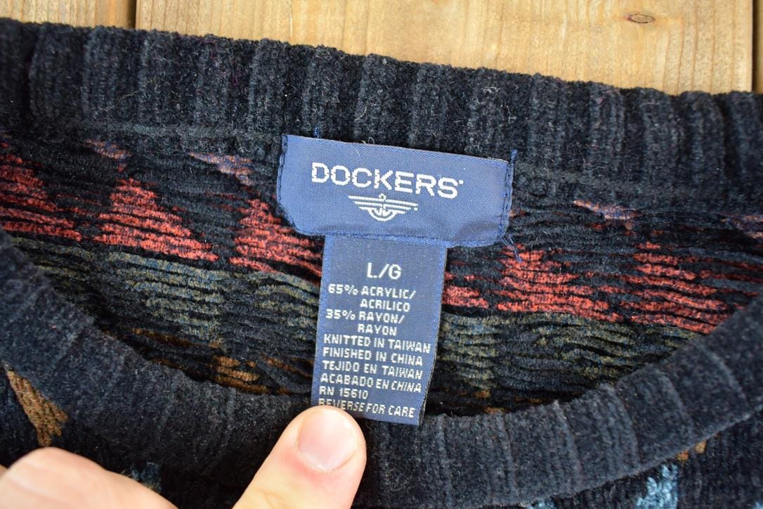 Vintage 1990s Dockers Knit Abstract Pattern Crewneck Sweater Mens M from propervintagecanada