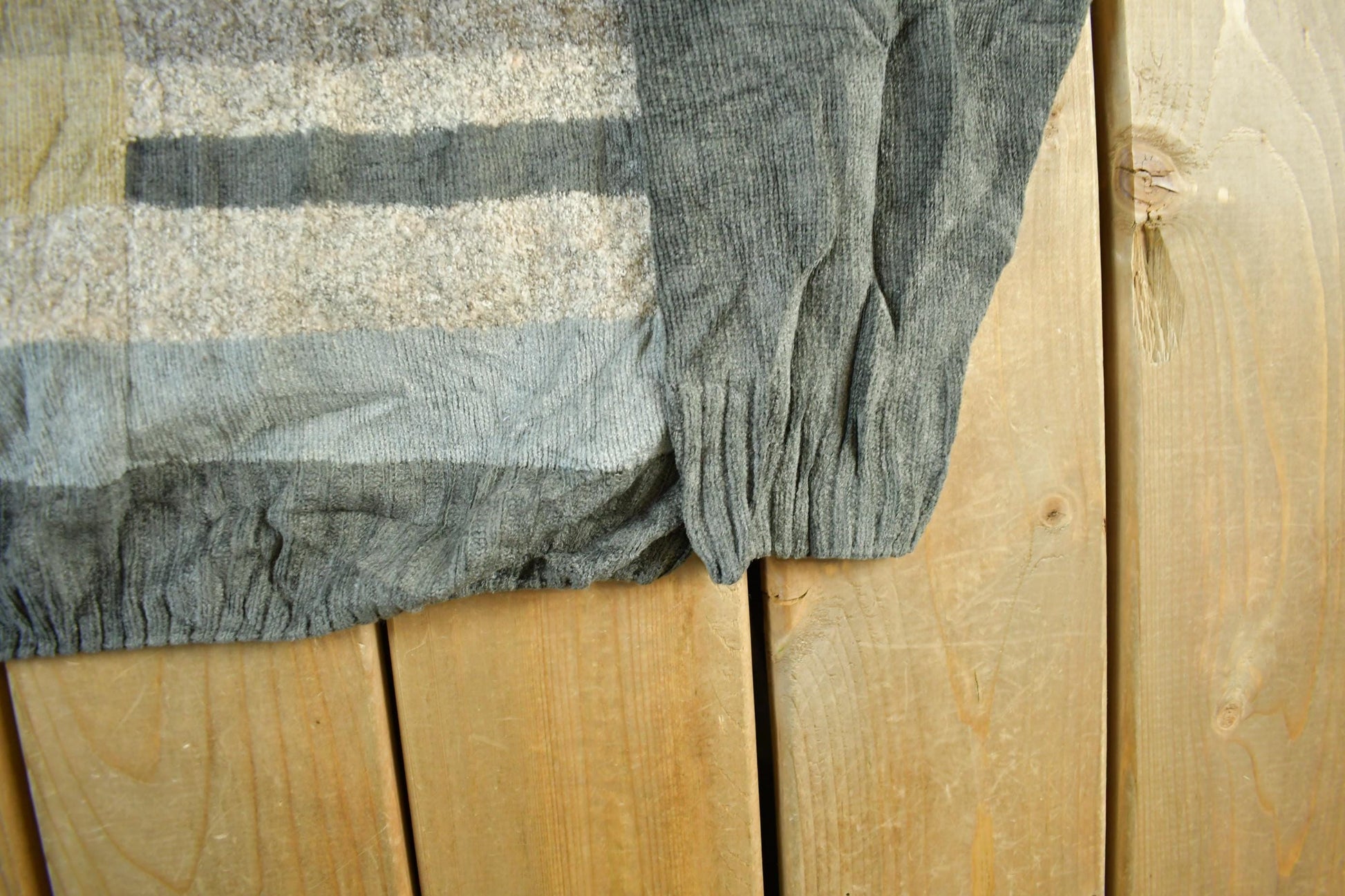 Vintage 1990s Dockers Knit Sweatshirt Men's Large from propervintagecanada