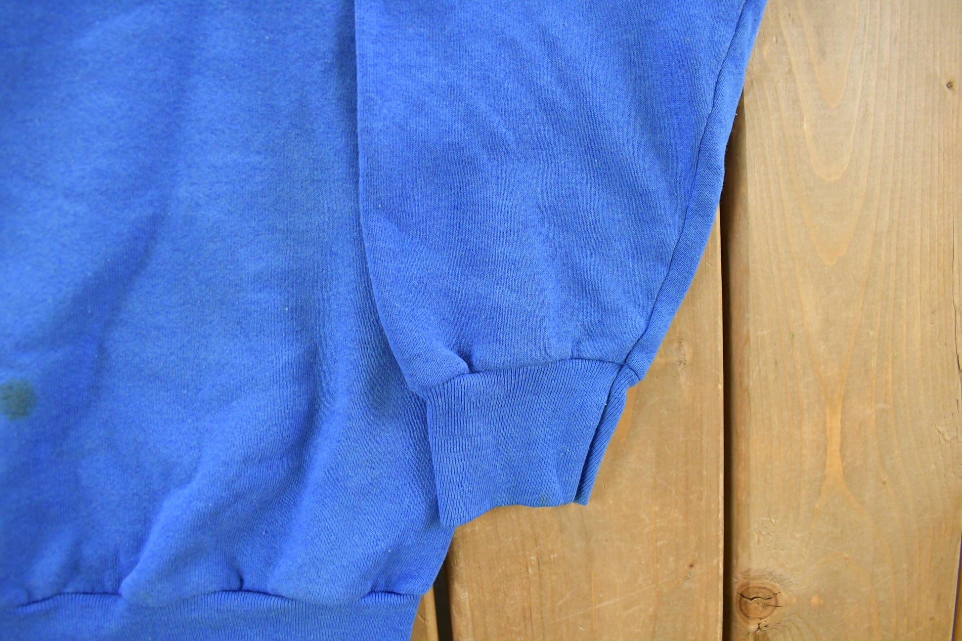 Vintage 1990s Dog Training Raglan Crewneck Sweatshirt Men's Medium from propervintagecanada