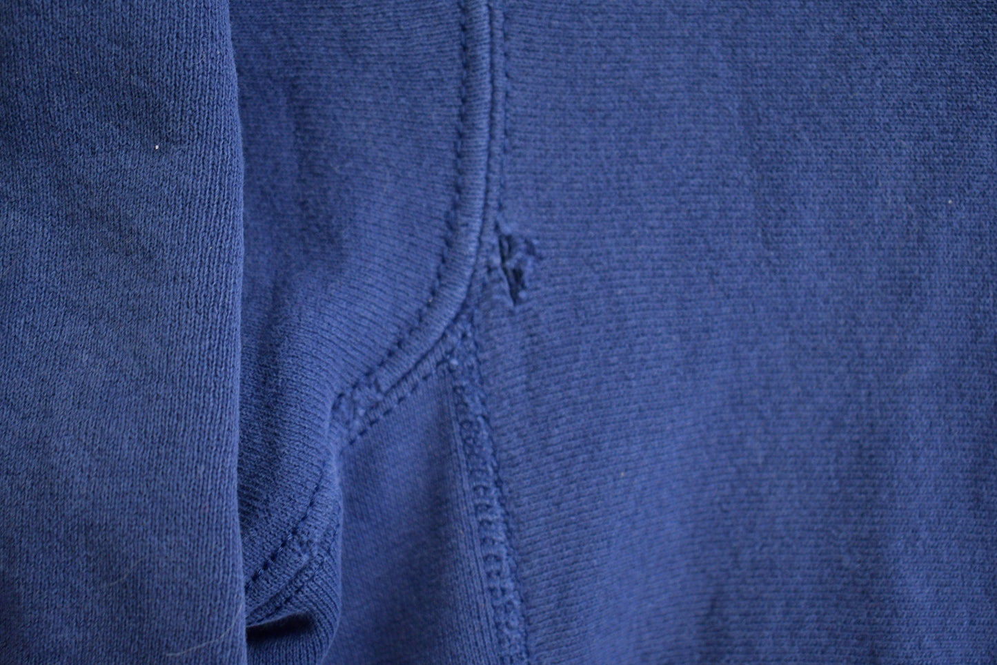 Vintage 1990s Drake University Collegiate Crewneck / Embroidered / NCAA Sweatshirt / Sportswear / Americana / Iowa Crewneck / Drake Crewneck from propervintagecanada