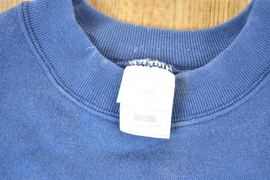 Vintage 1990s Dubuque Chorale Crewneck Sweatshirt Mens L from propervintagecanada