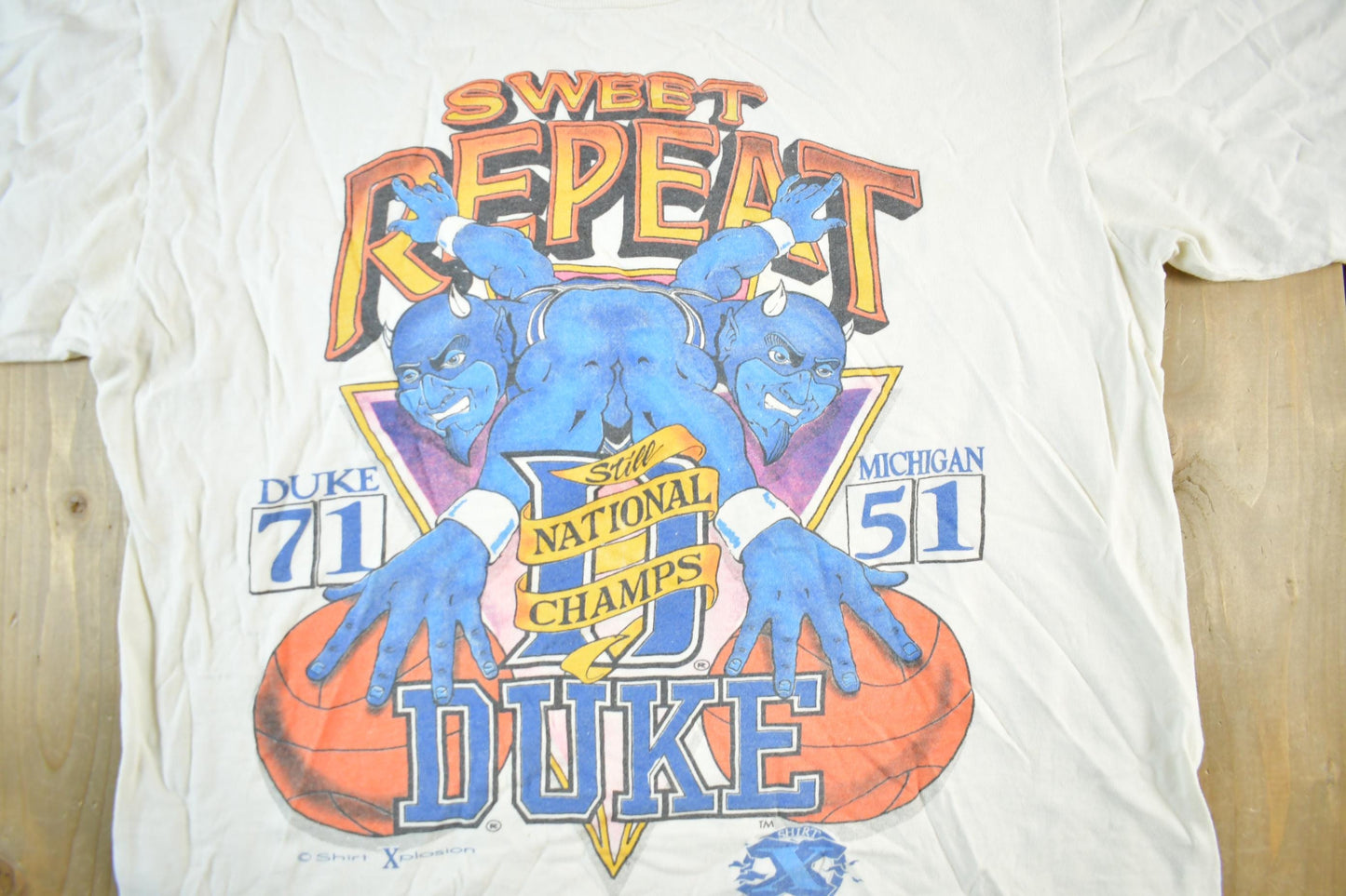 Vintage 1990s Duke Blue Devils College Basketball Graphic T-Shirt Men's Medium from propervintagecanada