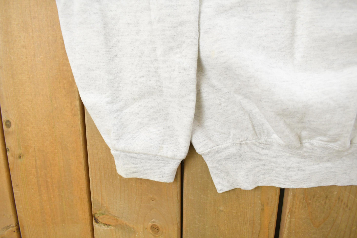 Vintage 1990s Duquesne University Crewneck Sweatshirt Mens L from propervintagecanada