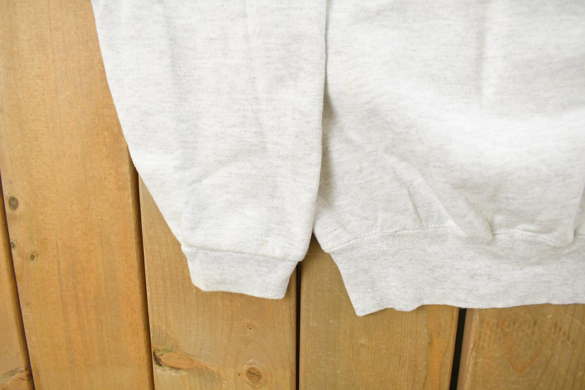 Vintage 1990s Duquesne University Crewneck Sweatshirt Mens L from propervintagecanada