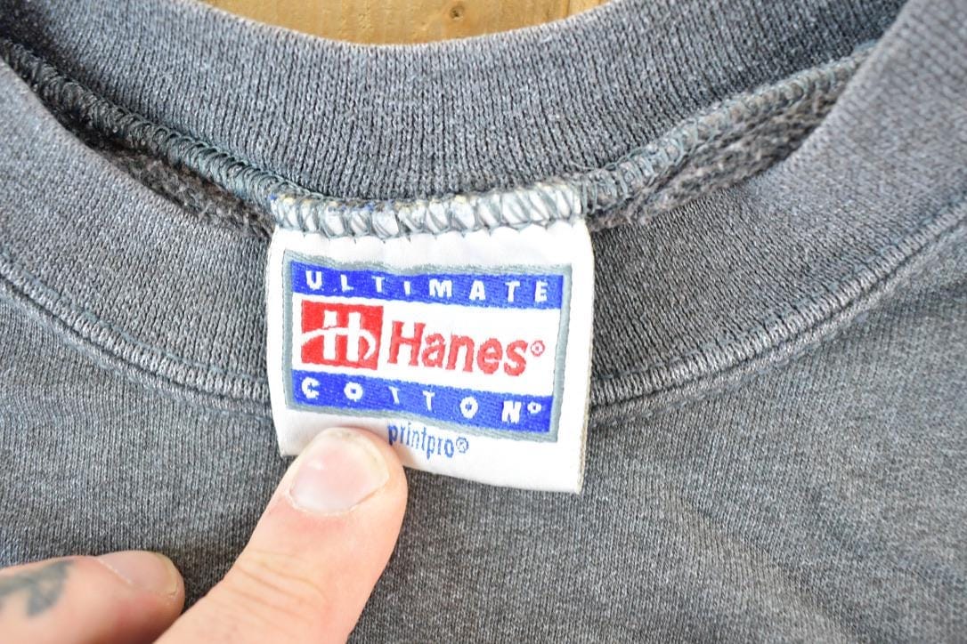 Vintage 1990s DWU Tigers University Crewneck Mens L from propervintagecanada