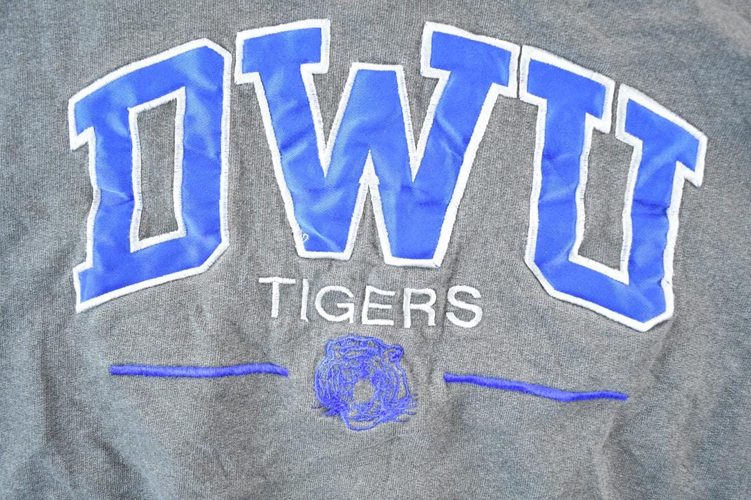 Vintage 1990s DWU Tigers University Crewneck Mens L from propervintagecanada