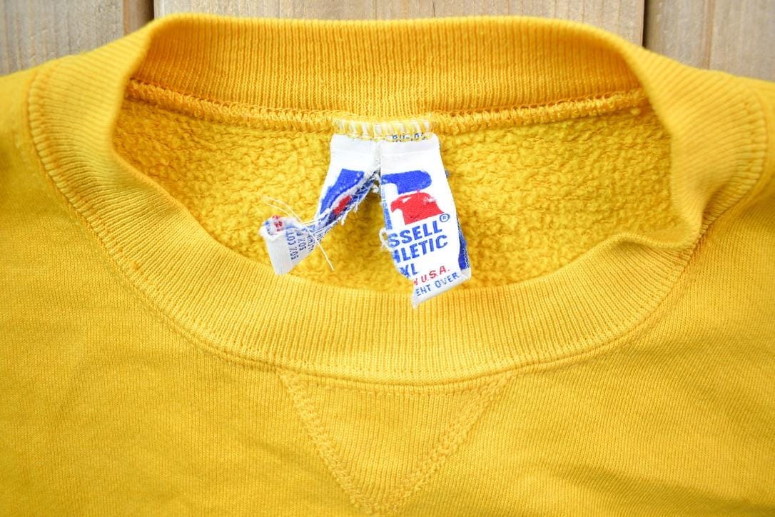 Vintage 1990s East Carolina Russel Crewneck Sweatshirt Men's Large from propervintagecanada