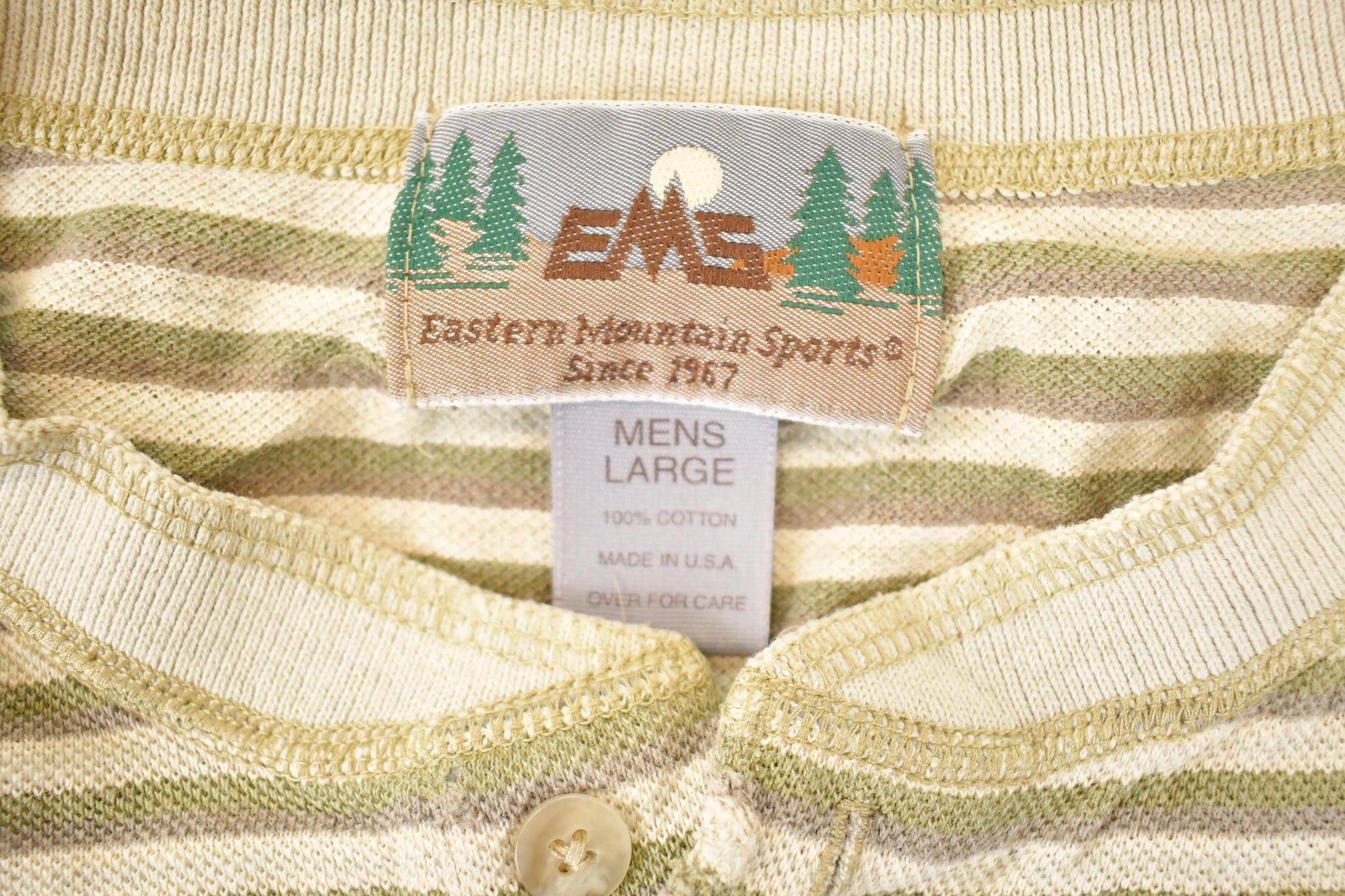Vintage 1990s Eastern Mountain Sports Souvenir Outdoorsman T-Shirt Men's L from propervintagecanada