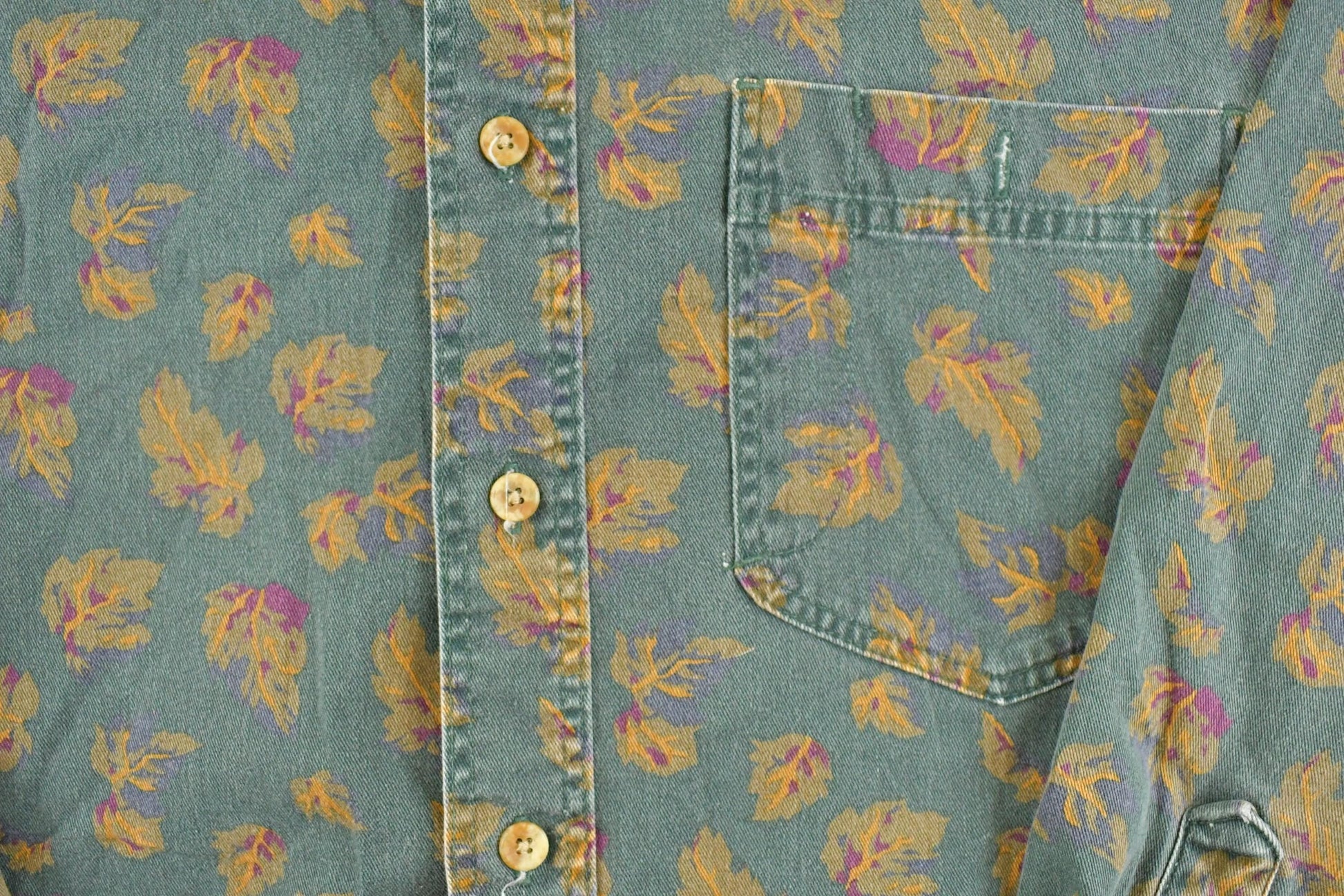 Vintage 1990s Eddie Bauer Elkhorn Twill Outdoorsman Button Up Shirt Men's M from propervintagecanada