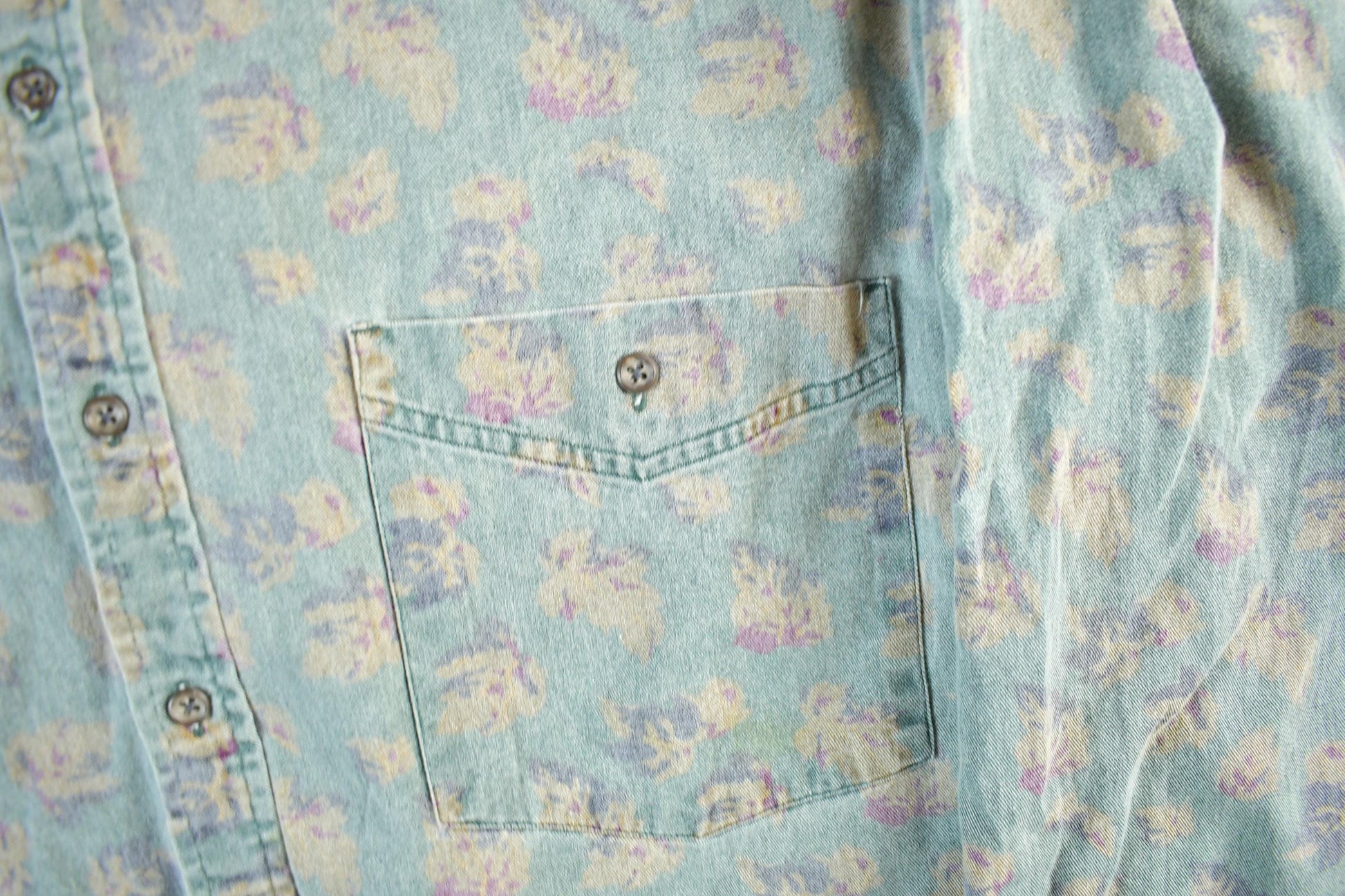 Vintage 1990s Eddie Bauer Floral Button Up Shirt Men's XL from propervintagecanada
