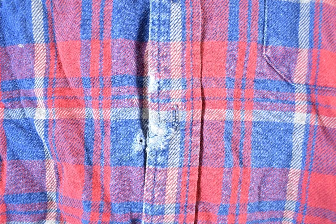 Vintage 1990s Eddie Bauer Plaid Button Up Shirt Mens L from propervintagecanada