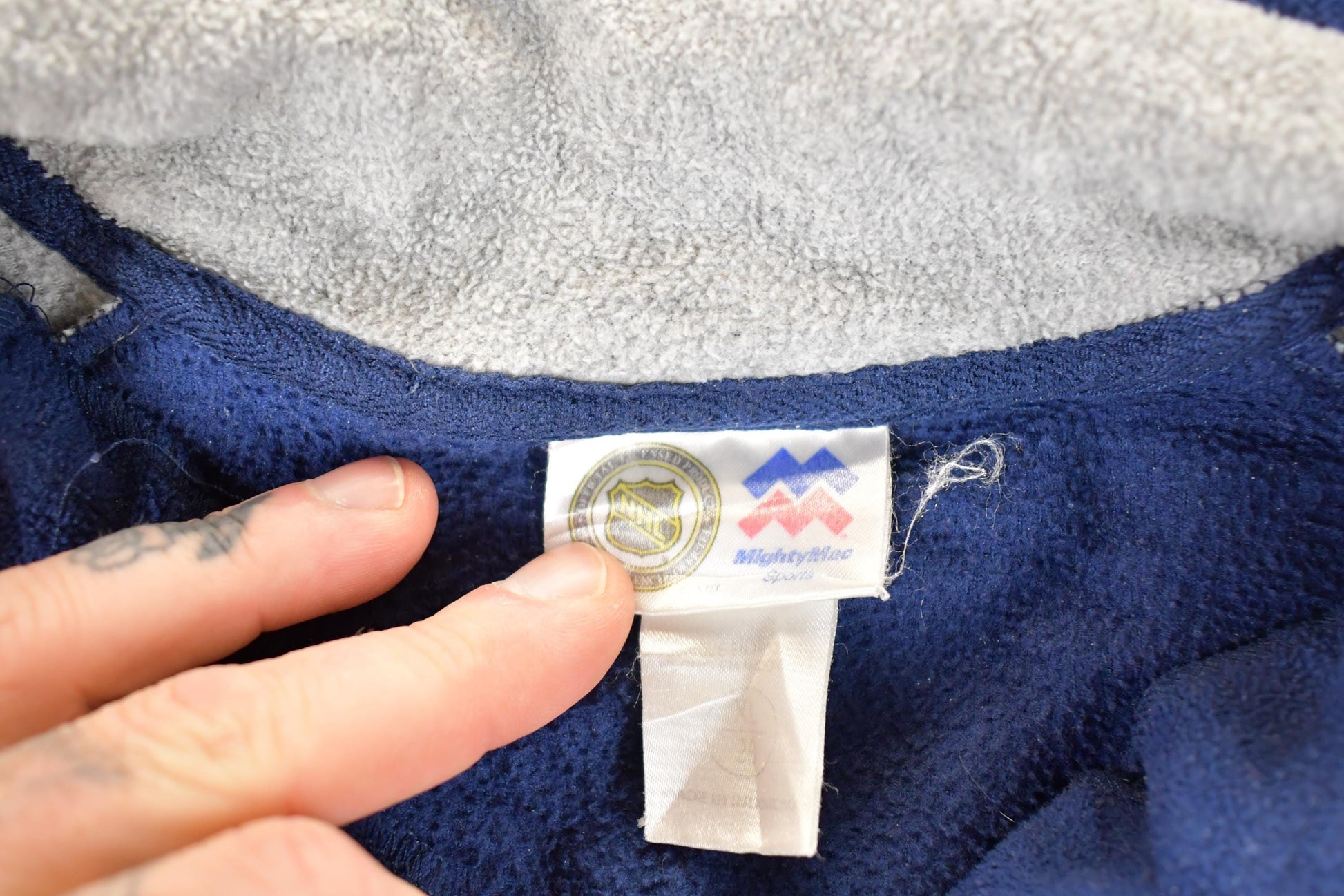 Vintage 1990s Edmonton Oilers NHL Hockey Quarter Zip Fleece Sweatshirt Mens M from propervintagecanada