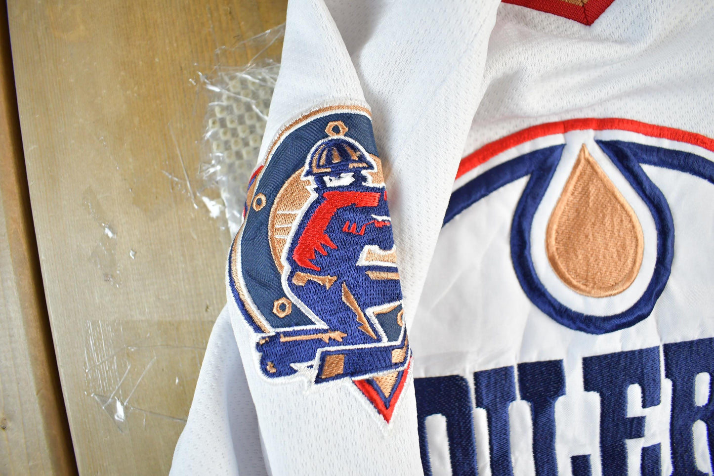 Vintage 1990s Edmonton Oilers Starter Hockey Jersey Men's XL from propervintagecanada