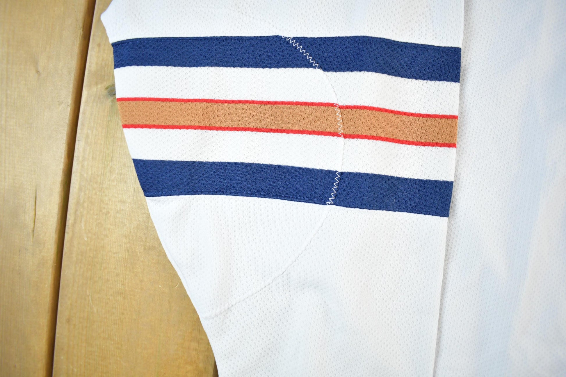 Vintage 1990s Edmonton Oilers Starter Hockey Jersey Men's XL from propervintagecanada