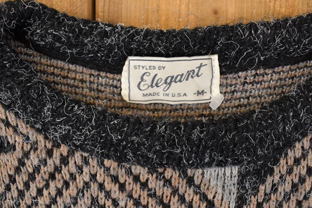 Vintage 1990s Elegant Abstract Knit Crewneck Sweater Mens M from propervintagecanada