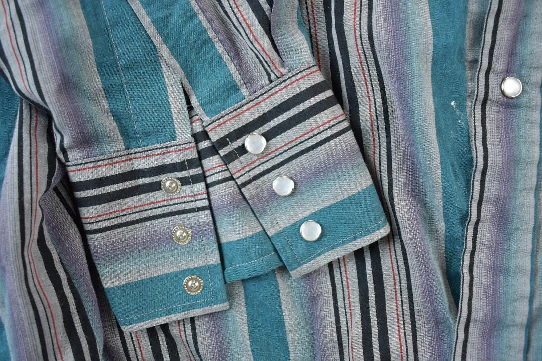 Vintage 1990s Ely Cattleman Button Up Western Style Shirt Men's Large from propervintagecanada