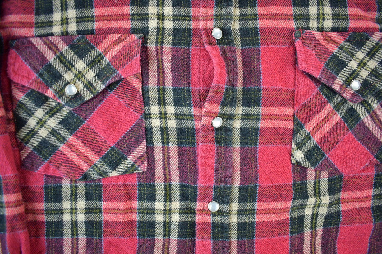 Vintage 1990s Ely Cattleman Western Flannel Pearl Snap Button Up Shirt Men's XL from propervintagecanada