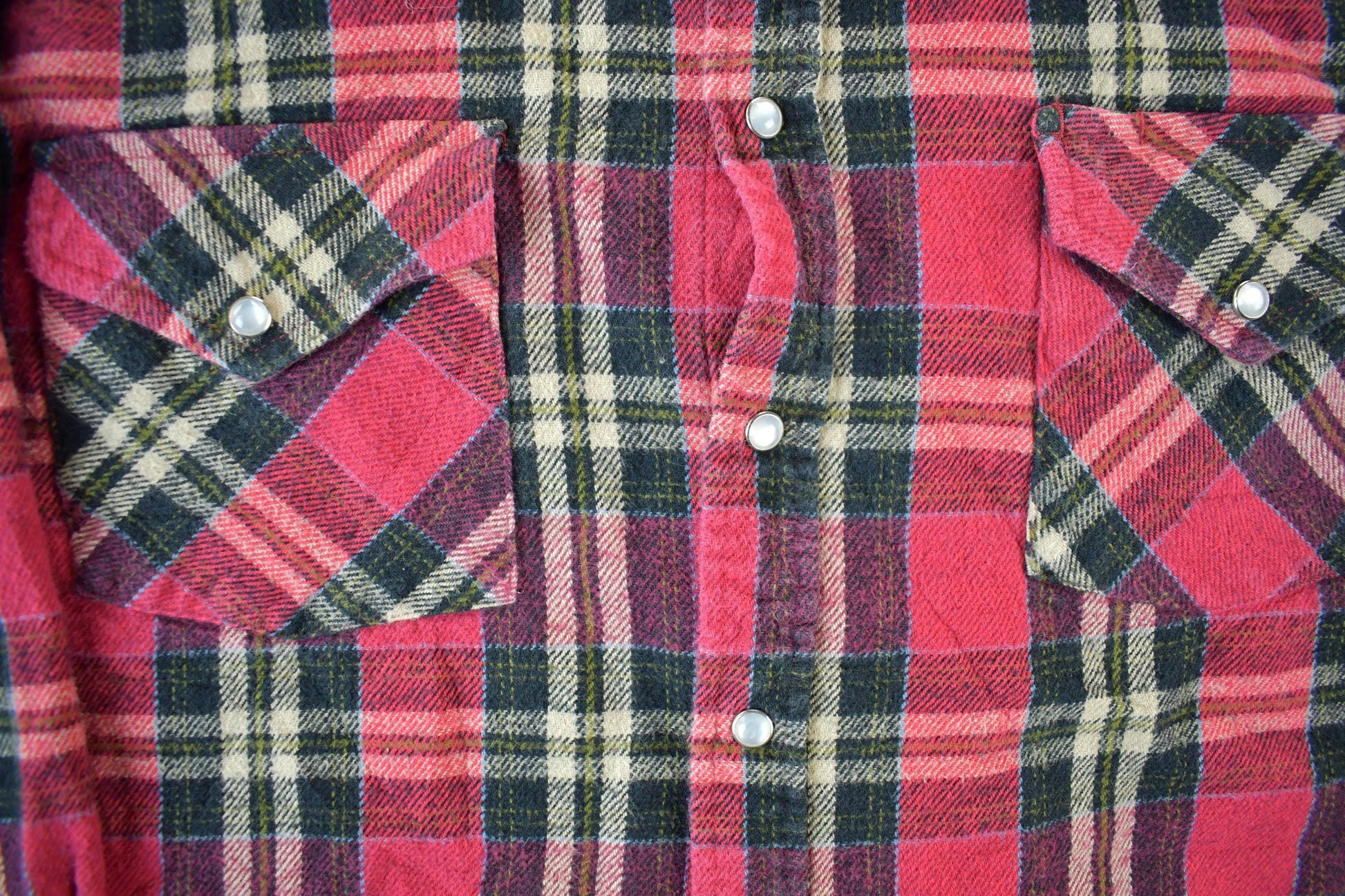 Vintage 1990s Ely Cattleman Western Flannel Pearl Snap Button Up Shirt Men's XL from propervintagecanada