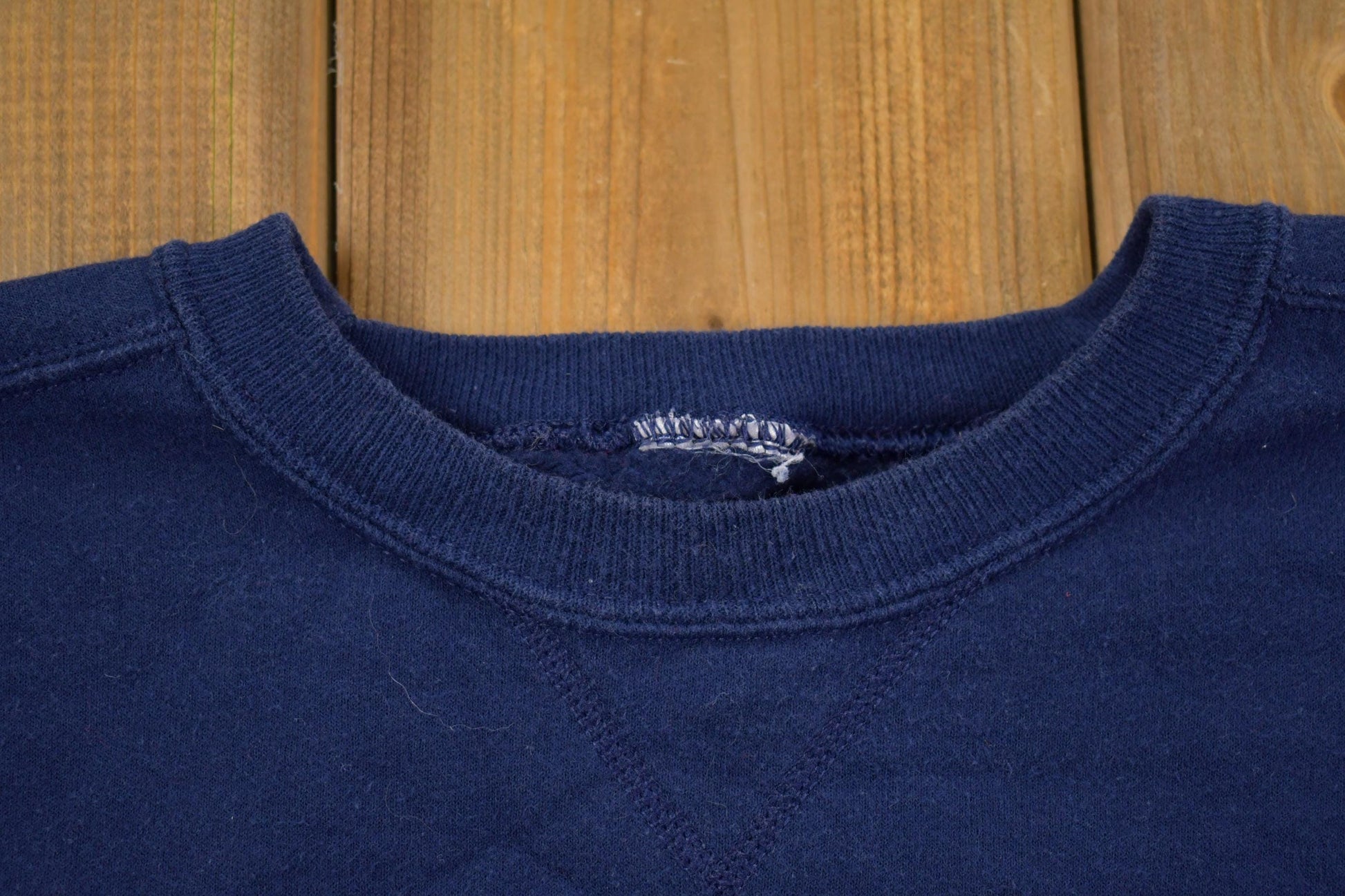 Vintage 1990s Embroidered Ducks Crewneck Sweatshirt Men's Large from propervintagecanada