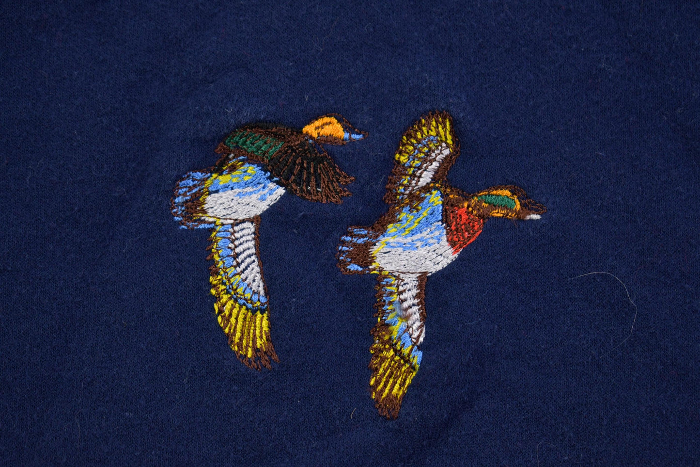Vintage 1990s Embroidered Ducks Crewneck Sweatshirt Men's Large from propervintagecanada