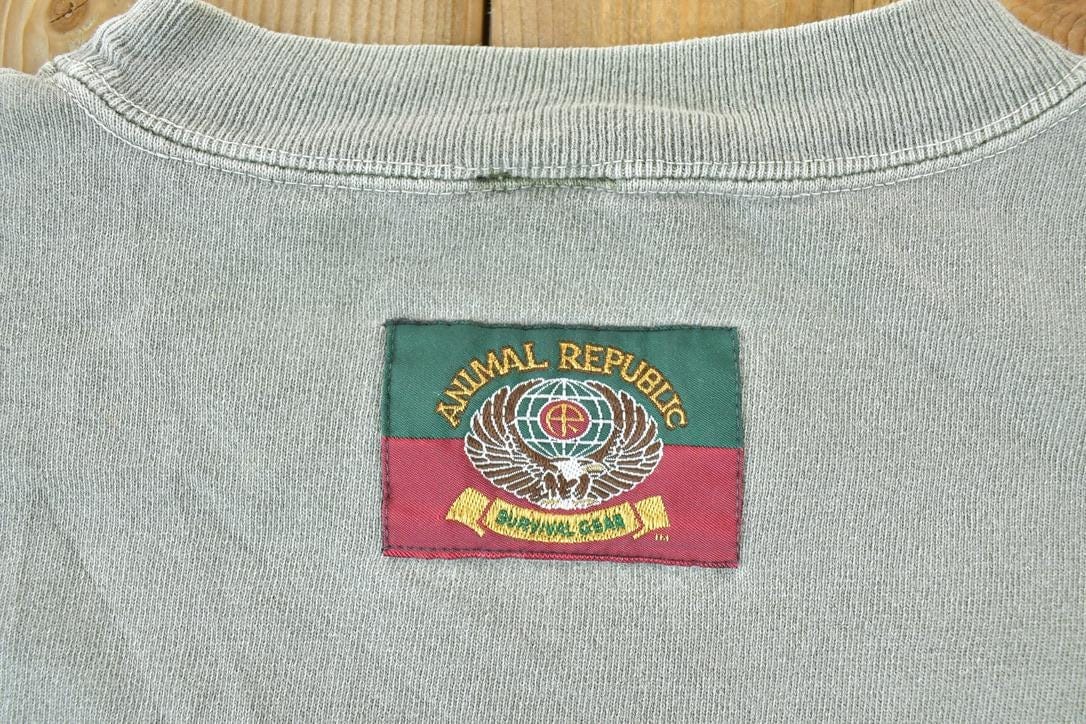 Vintage 1990s Endangered Black Rhino Men's XL from propervintagecanada