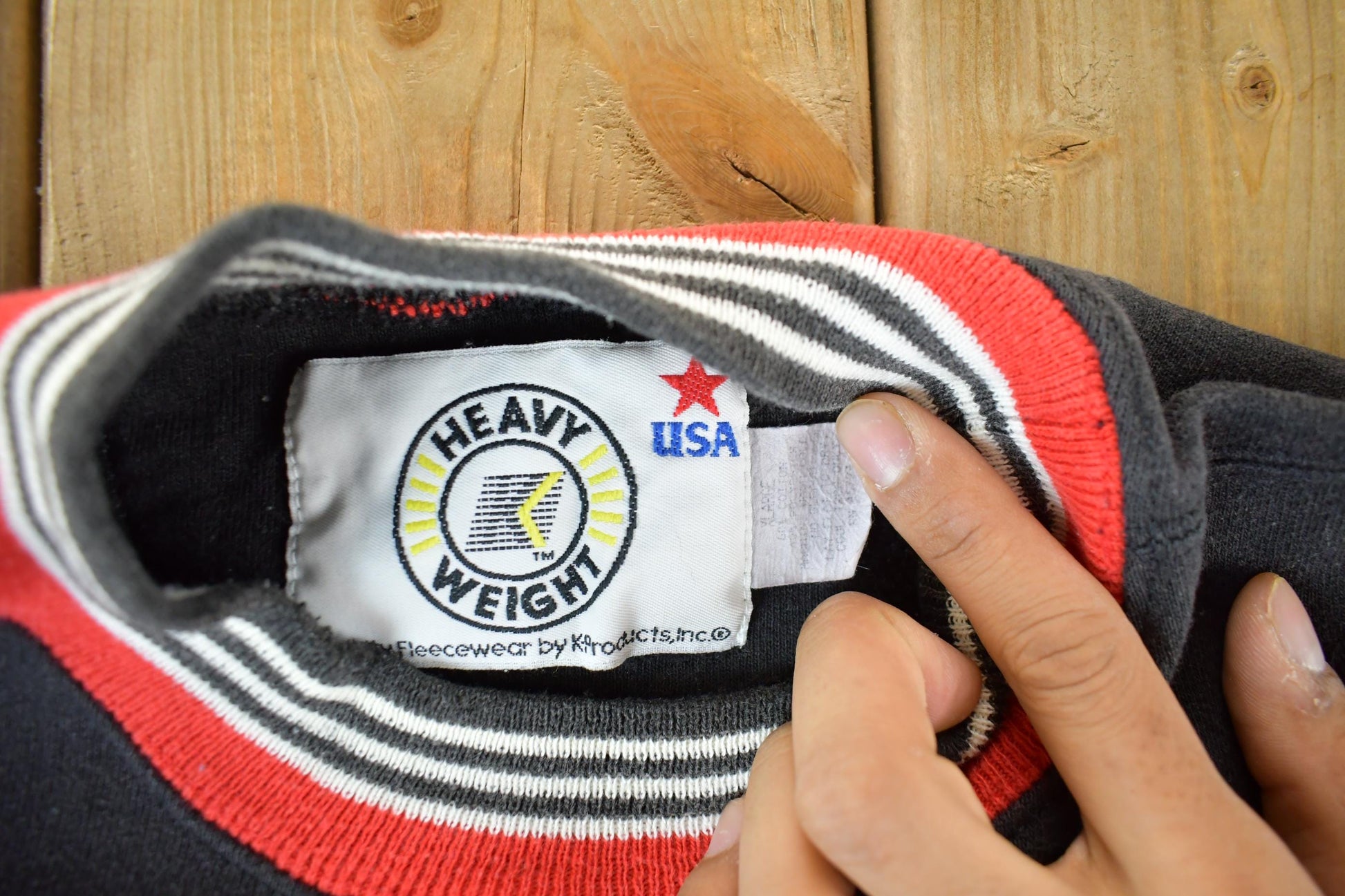 Vintage 1990s Farmland Crewneck Sweatshirt Men's XL from propervintagecanada