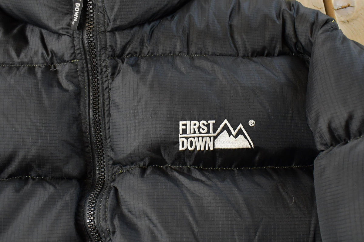 Vintage 1990s First Down Puffer Jacket Men's XL from propervintagecanada