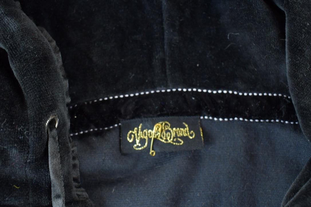 Vintage 1990s First Queen Fracomina Graphic Zip Up Velour Hoodie Men's Small from propervintagecanada