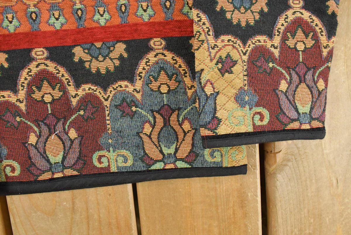 Vintage 1990s Flashback Tapestry Abstract Pattern Women's M from propervintagecanada